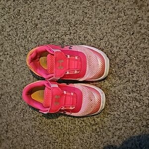 !! Girls size 10 sneakers